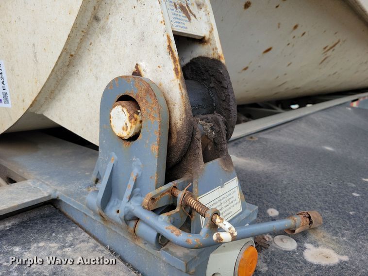 image for item EA2474 2003 SmithCo side dump trailer