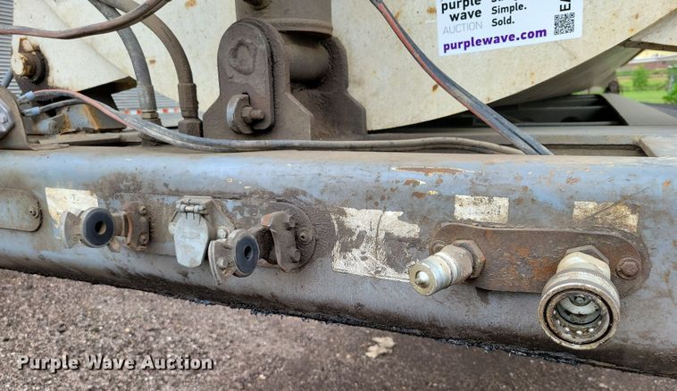 image for item EA2474 2003 SmithCo side dump trailer