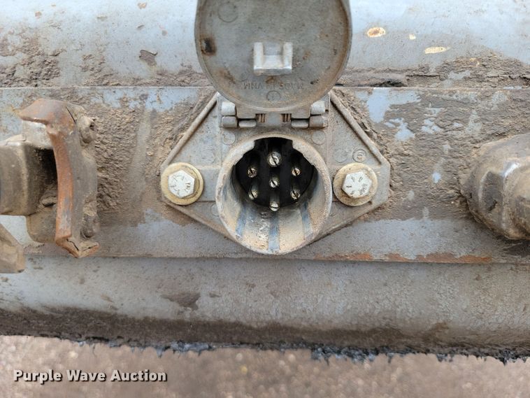 image for item EA2474 2003 SmithCo side dump trailer