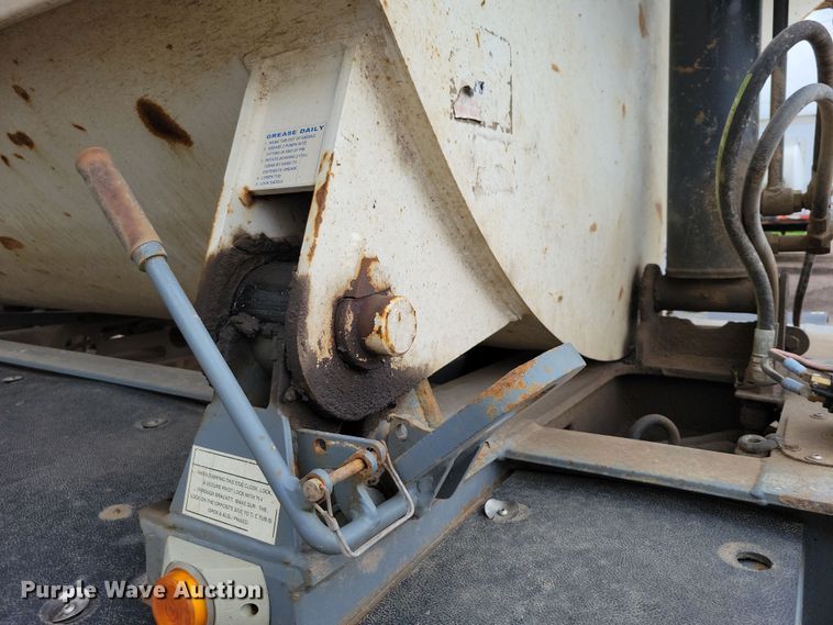 image for item EA2474 2003 SmithCo side dump trailer