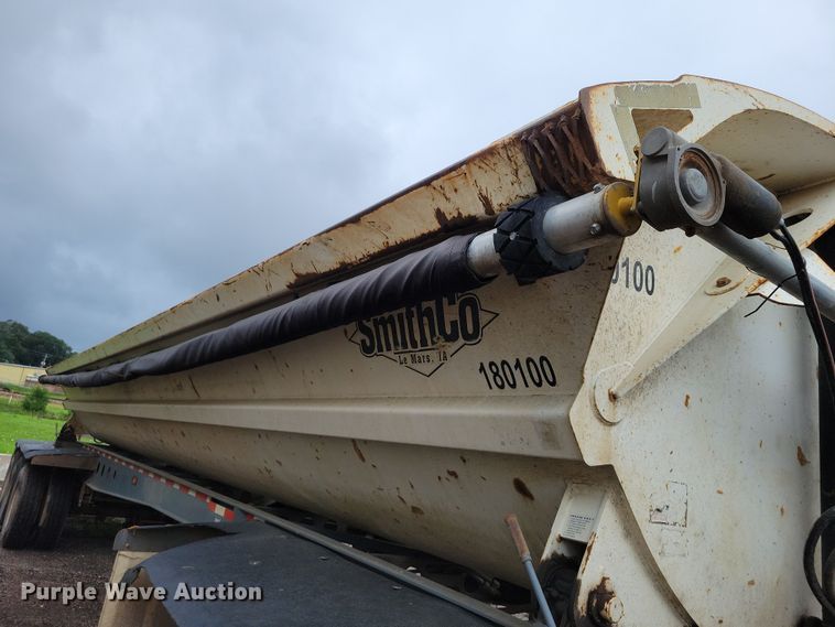 image for item EA2474 2003 SmithCo side dump trailer