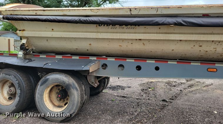image for item EA2474 2003 SmithCo side dump trailer