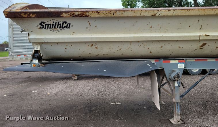 image for item EA2474 2003 SmithCo side dump trailer