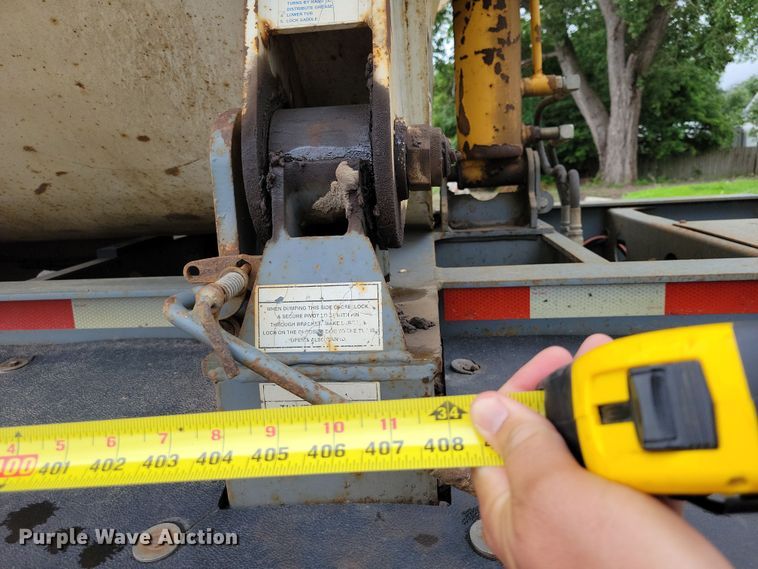 image for item EA2474 2003 SmithCo side dump trailer