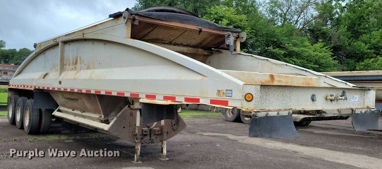 image for item EA2475 2001 Load King bottom dump trailer