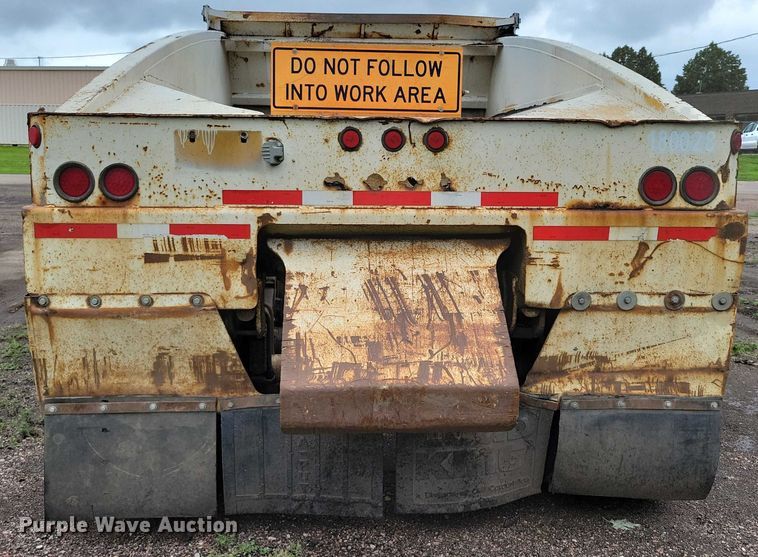 image for item EA2475 2001 Load King bottom dump trailer