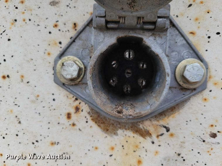 image for item EA2475 2001 Load King bottom dump trailer