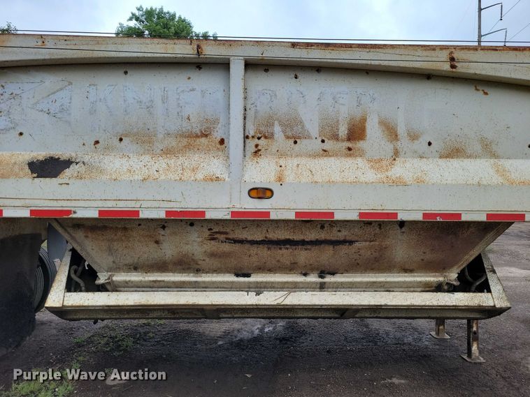 image for item EA2475 2001 Load King bottom dump trailer