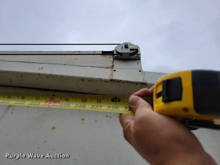 image for item EA2475 2001 Load King bottom dump trailer