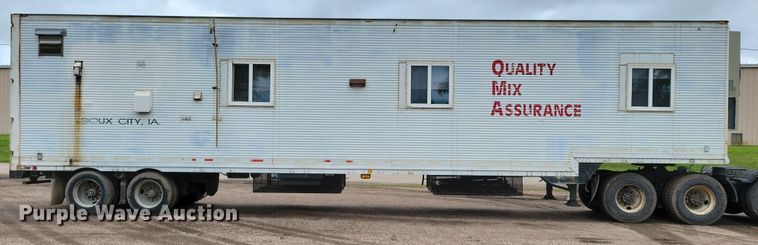 image for item EA2477 1984 Dorsey dry van office trailer