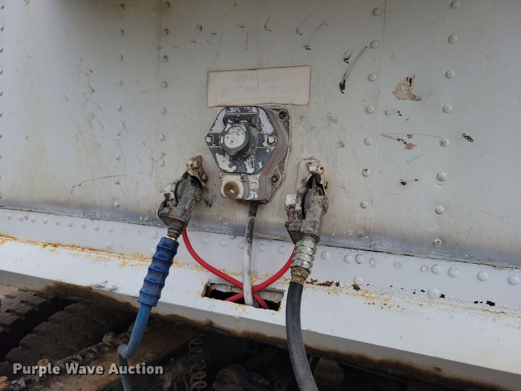 image for item EA2477 1984 Dorsey dry van office trailer