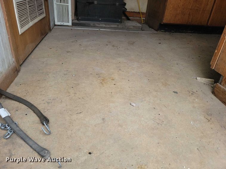 image for item EA2477 1984 Dorsey dry van office trailer