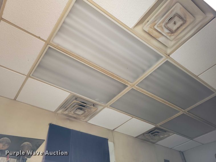 image for item EA2477 1984 Dorsey dry van office trailer