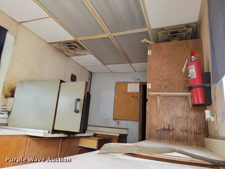 image for item EA2477 1984 Dorsey dry van office trailer