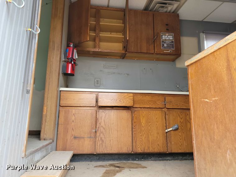 image for item EA2477 1984 Dorsey dry van office trailer