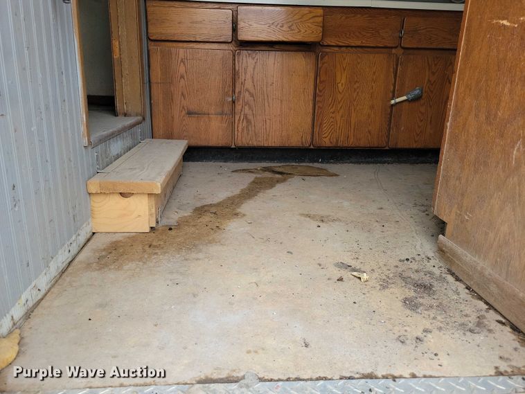 image for item EA2477 1984 Dorsey dry van office trailer