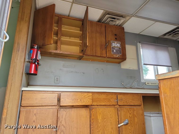 image for item EA2477 1984 Dorsey dry van office trailer