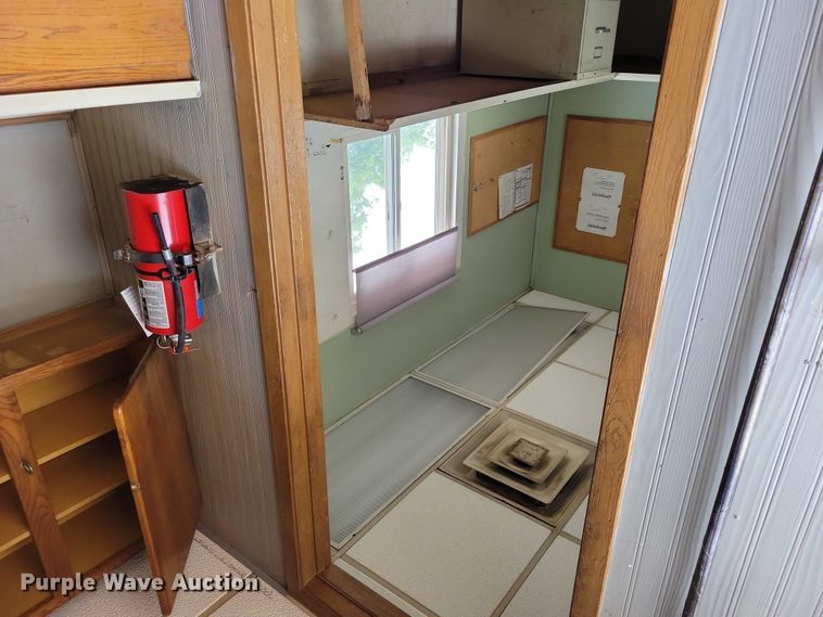 image for item EA2477 1984 Dorsey dry van office trailer