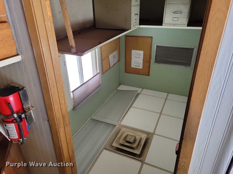 image for item EA2477 1984 Dorsey dry van office trailer