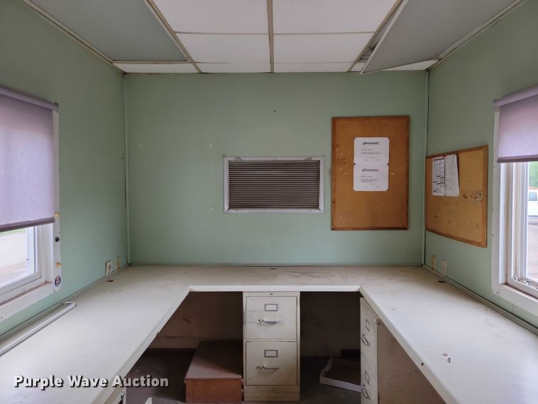 image for item EA2477 1984 Dorsey dry van office trailer