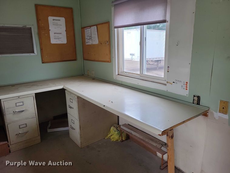 image for item EA2477 1984 Dorsey dry van office trailer