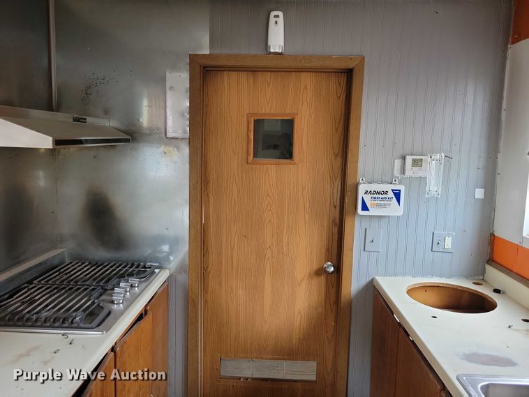 image for item EA2477 1984 Dorsey dry van office trailer