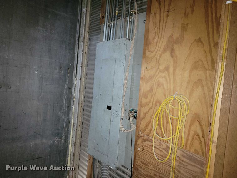 image for item EA2477 1984 Dorsey dry van office trailer