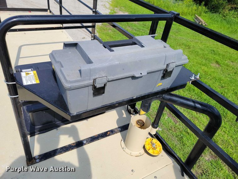 image for item EA2481 2023 Finn T330 hydroseeder