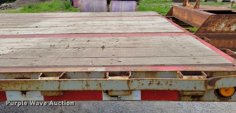 image for item EA2482 2001 Jet drop deck equipment trailer