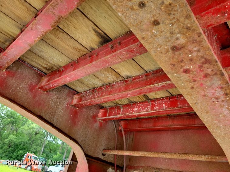 image for item EA2482 2001 Jet drop deck equipment trailer