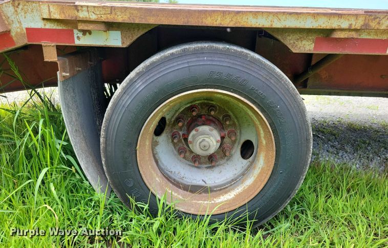 image for item EA2482 2001 Jet drop deck equipment trailer