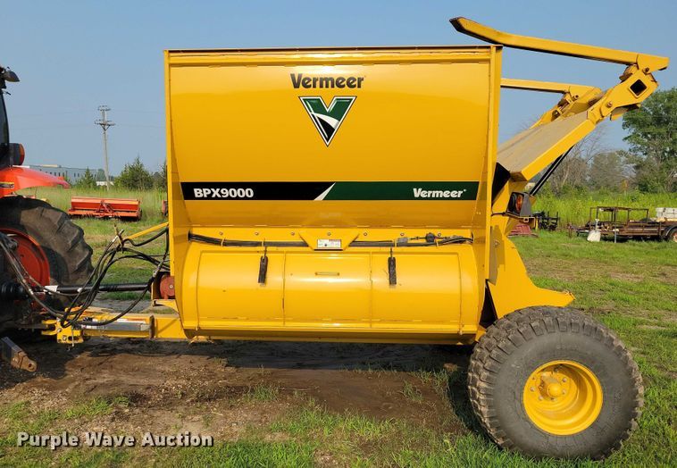image for item EA2484 2017 Vermeer BPX9000 bale processor