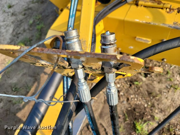 image for item EA2484 2017 Vermeer BPX9000 bale processor