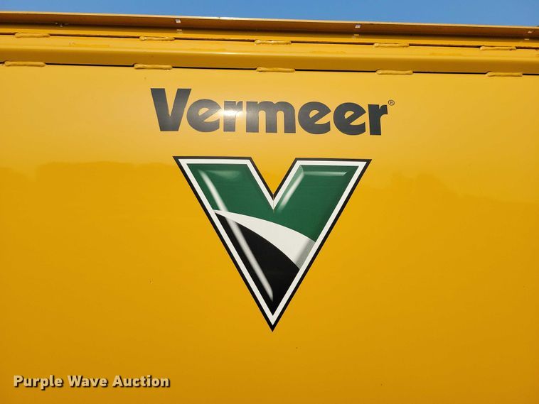 image for item EA2484 2017 Vermeer BPX9000 bale processor