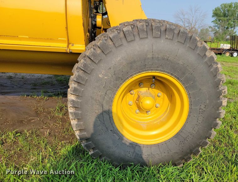 image for item EA2484 2017 Vermeer BPX9000 bale processor