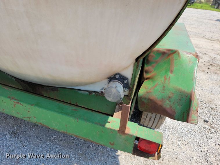 image for item EA2488 1998 Easy Lawn hydroseeder