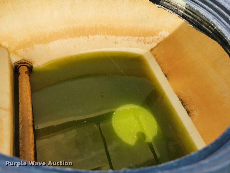 image for item EA2488 1998 Easy Lawn hydroseeder