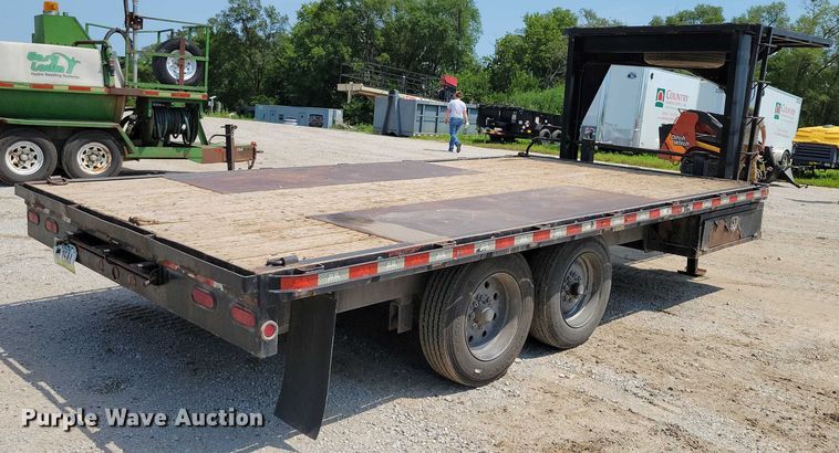 image for item EA2489 2016 Behnke Enterprises tilt deck equipment trailer