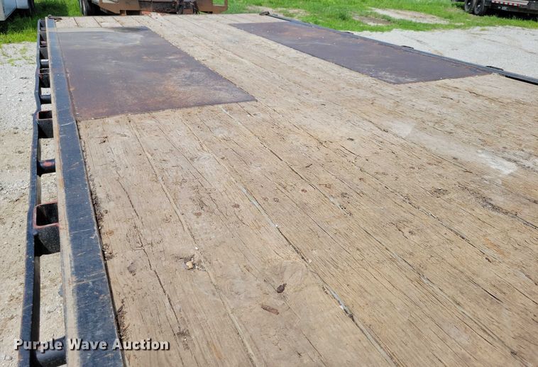 image for item EA2489 2016 Behnke Enterprises tilt deck equipment trailer