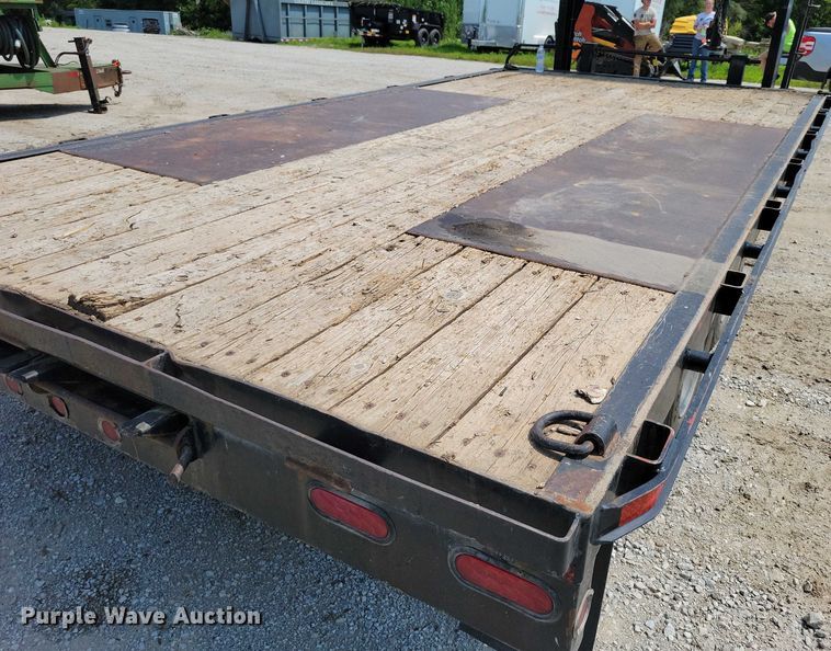 image for item EA2489 2016 Behnke Enterprises tilt deck equipment trailer