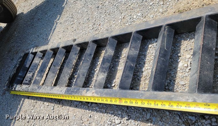 image for item EA2489 2016 Behnke Enterprises tilt deck equipment trailer