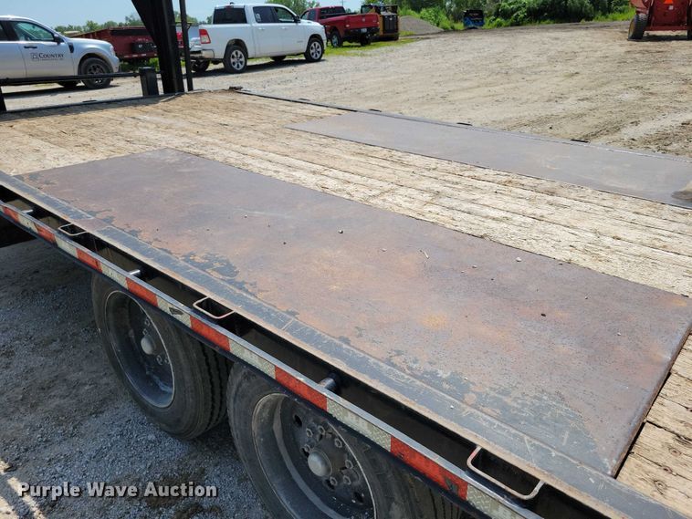 image for item EA2489 2016 Behnke Enterprises tilt deck equipment trailer