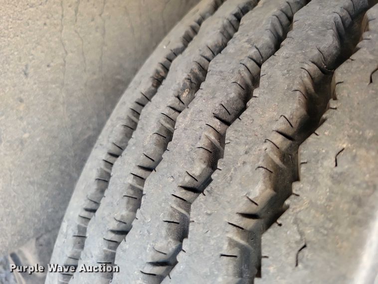 image for item EA2489 2016 Behnke Enterprises tilt deck equipment trailer