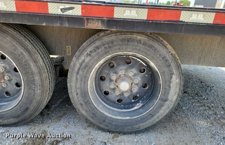 image for item EA2489 2016 Behnke Enterprises tilt deck equipment trailer