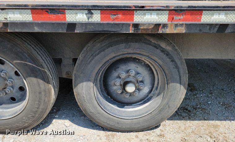 image for item EA2489 2016 Behnke Enterprises tilt deck equipment trailer