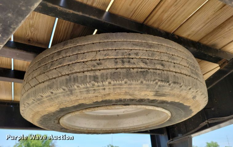 image for item EA2489 2016 Behnke Enterprises tilt deck equipment trailer