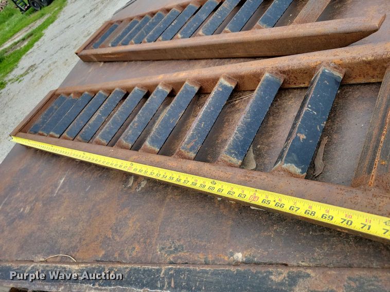 image for item EA2490 2014 Behnke DT8X16E900GN tilt deck equipment trailer