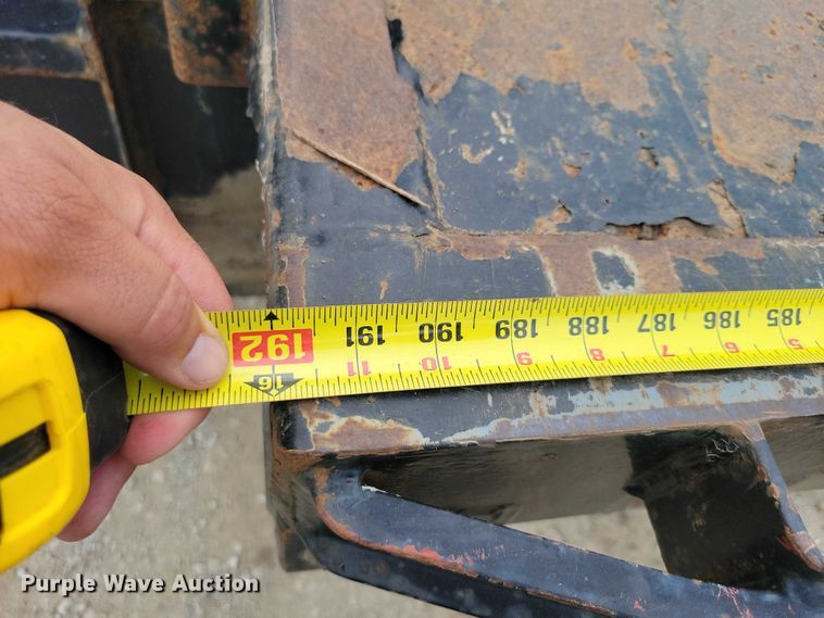 image for item EA2490 2014 Behnke DT8X16E900GN tilt deck equipment trailer