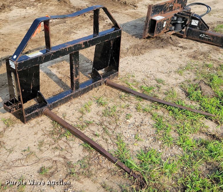 image for item EA2493 Land Pride BS20 skid steer bale spear