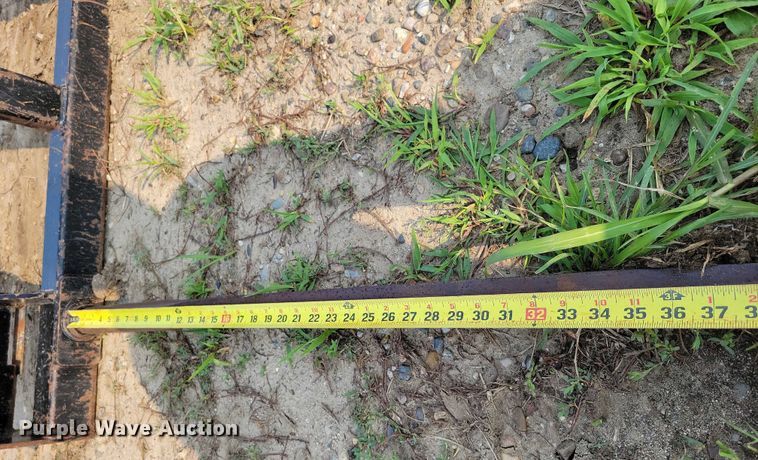 image for item EA2493 Land Pride BS20 skid steer bale spear